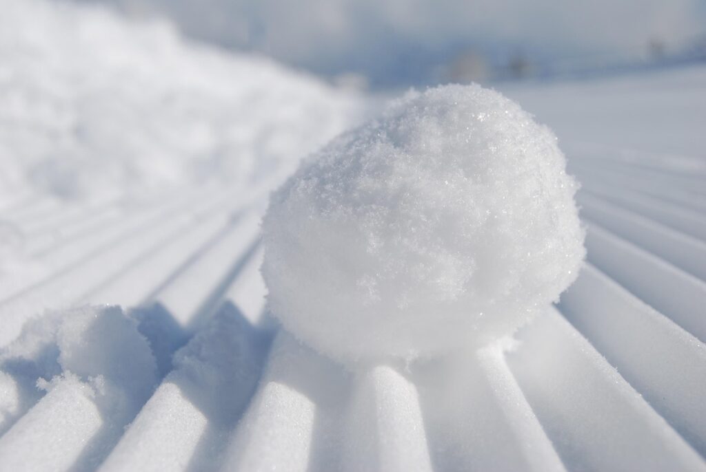 snowball, snow, nature, sifted snow, snowflake, freezing, winter